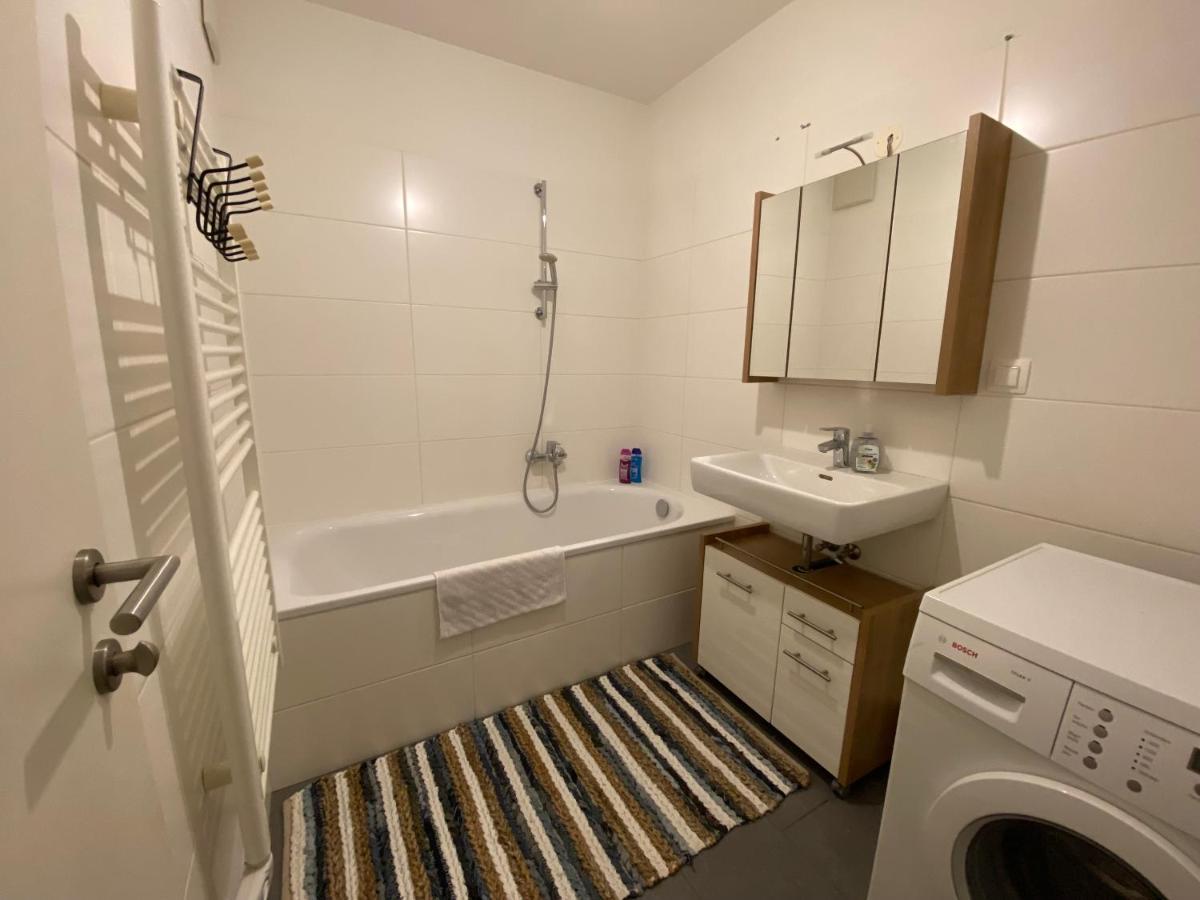 Apartment 9 Stops Away From City-Centre Wien Eksteriør billede